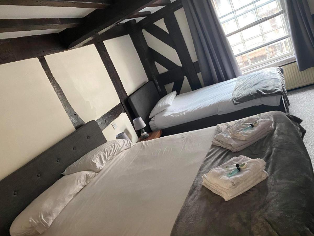 Tudor House Hotel Market Drayton Kültér fotó