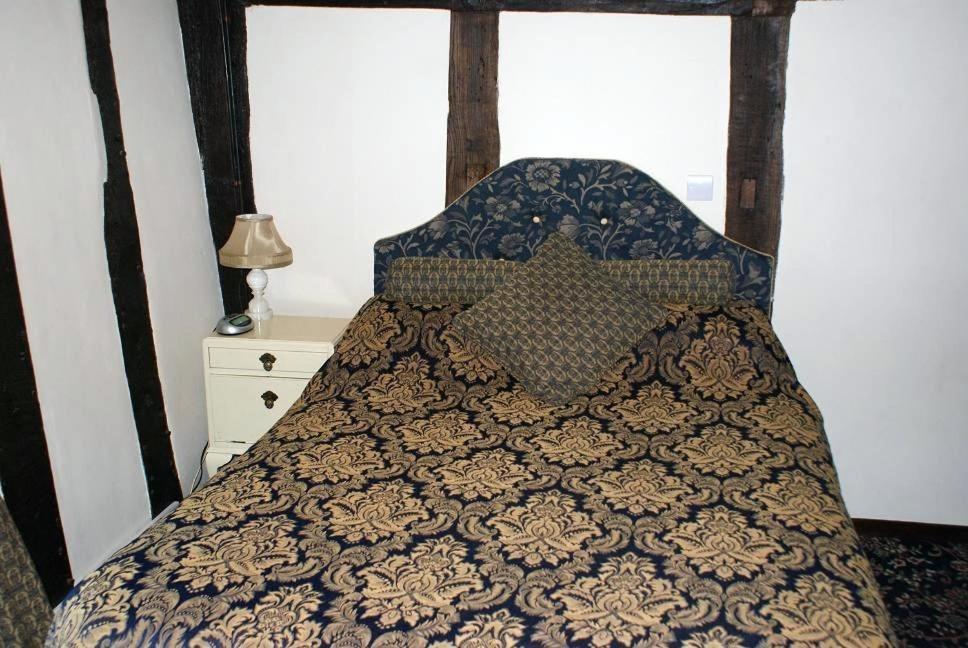 Tudor House Hotel Market Drayton Szoba fotó