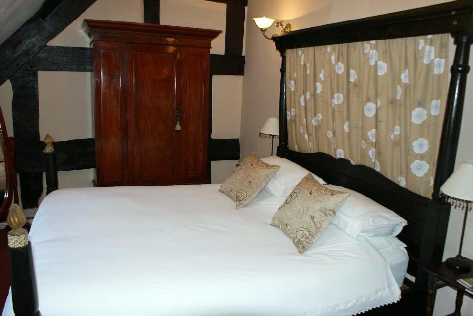 Tudor House Hotel Market Drayton Szoba fotó